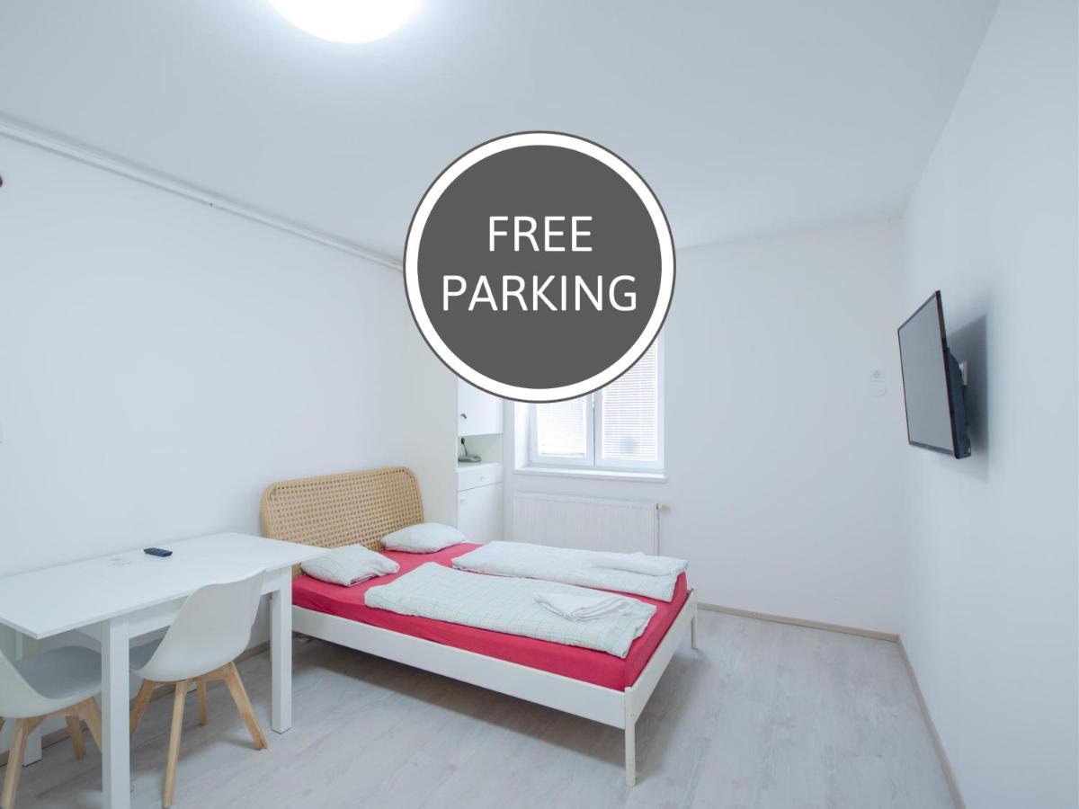 Apartment Trzaska With Free Parking Laibach Exterior foto