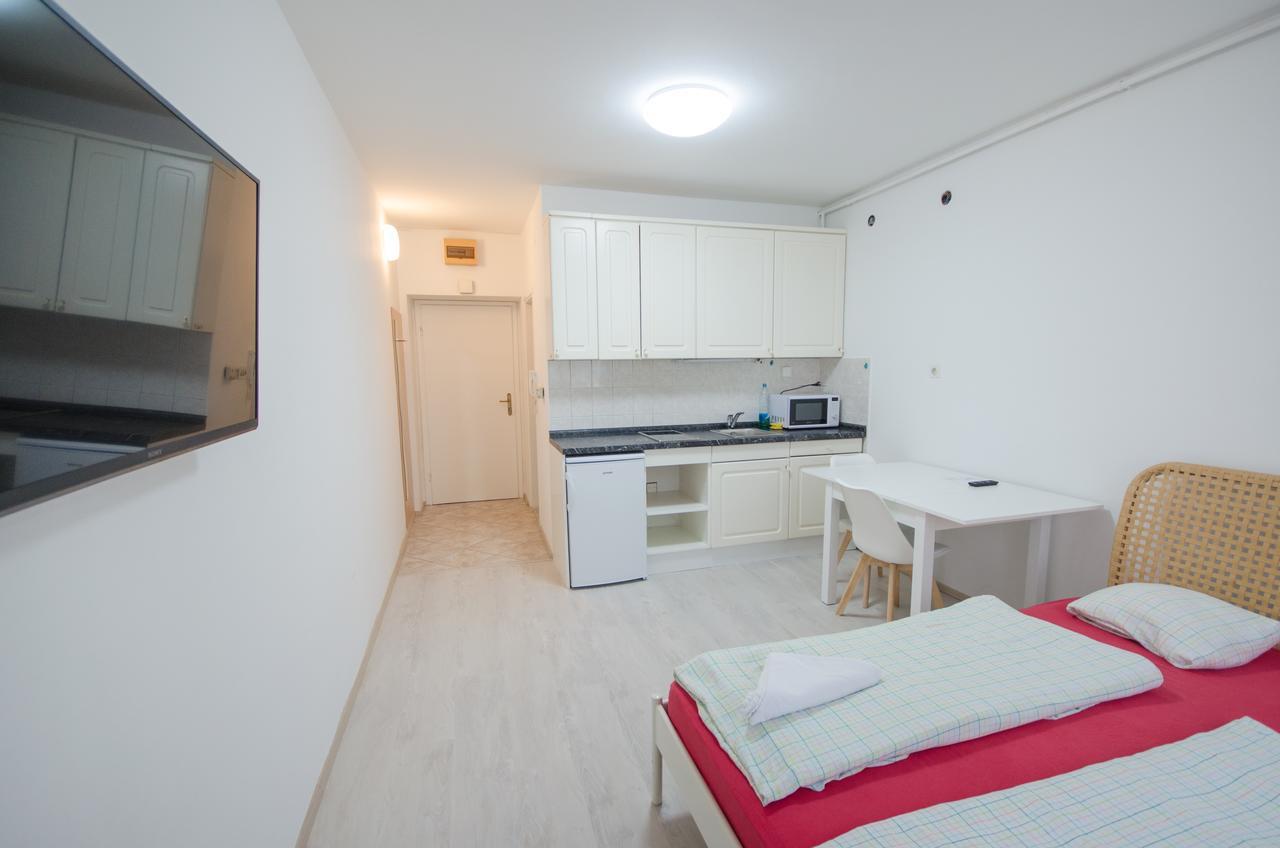 Apartment Trzaska With Free Parking Laibach Exterior foto